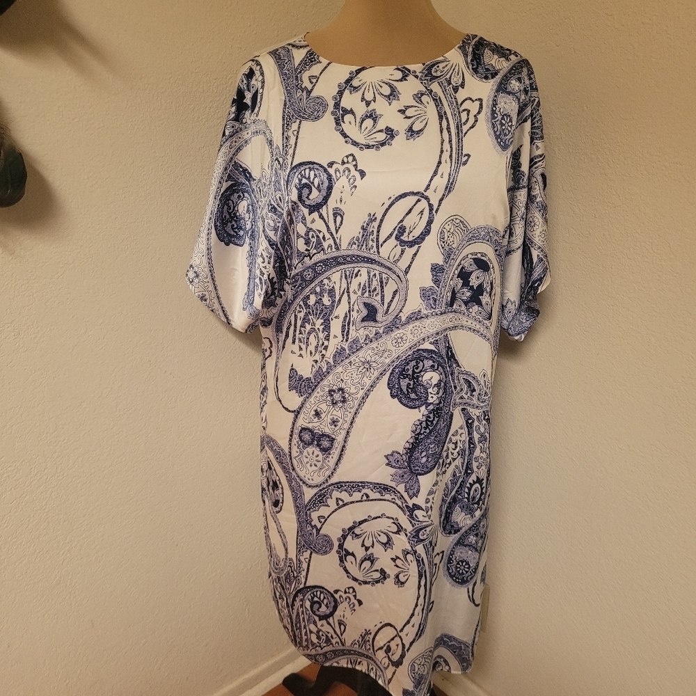 Chico's Blue And White Paisley Satin Lined Dress